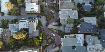 How Fintech Bridges the Gap: Financial Inclusion in US Communities - Cover Image